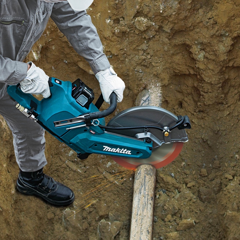 MAKITA MAKITA CE004GZ 40v 305mm Disc Cutter BODY ONLY