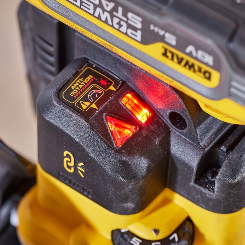 DEWALT DEWALT DCW620NT 18v Brushless 12mm Router BODY ONLY with Tstak Case