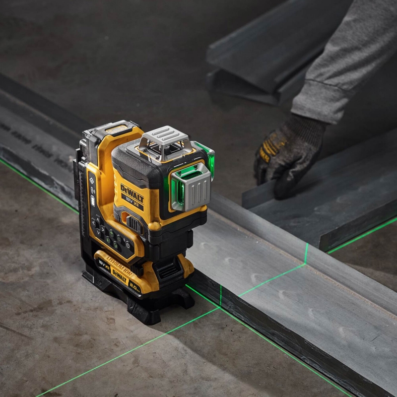 DEWALT DEWALT DCLE34035D1 18v Green Cross Line Laser with 1x2ah Battery