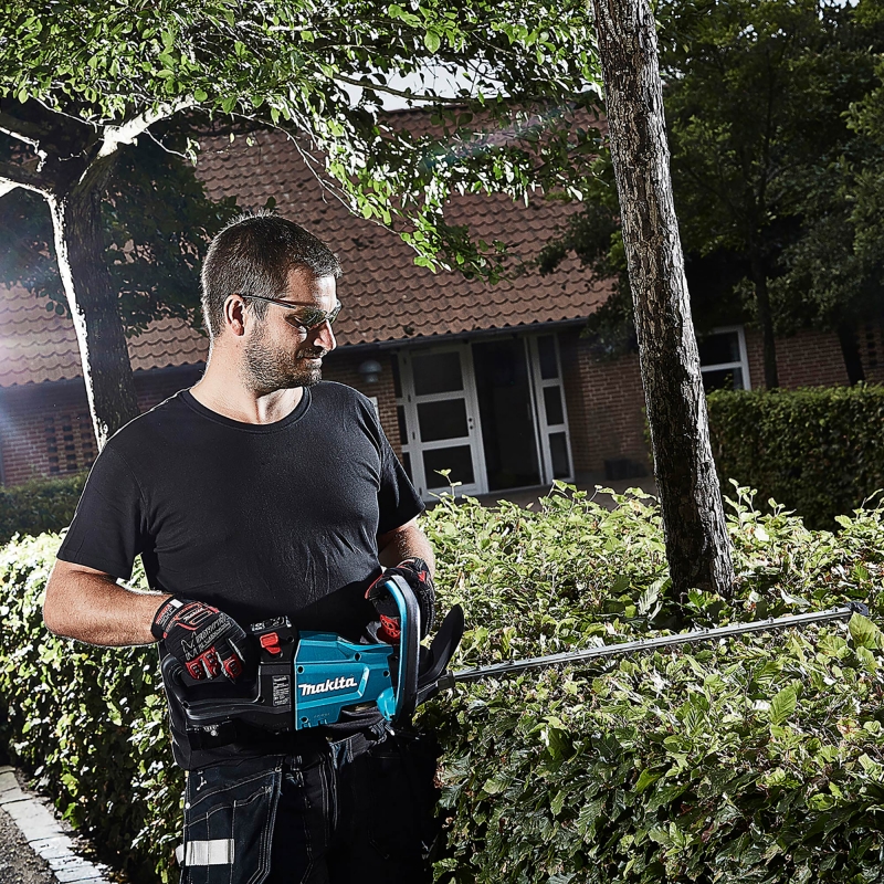 MAKITA MAKITA DUH502RT 18v Brushless 50cm Hedge Trimmer with 1x5ah Battery
