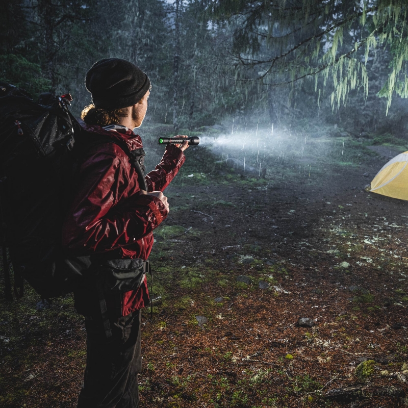 COAST COAST XP14R Rechargeable 4500 Lumen Torch