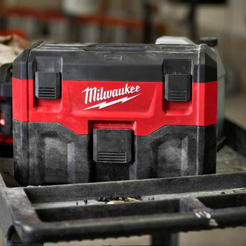 MILWAUKEE MILWAUKEE M18VC-2 18v Wet/Dry Vacuum BODY ONLY