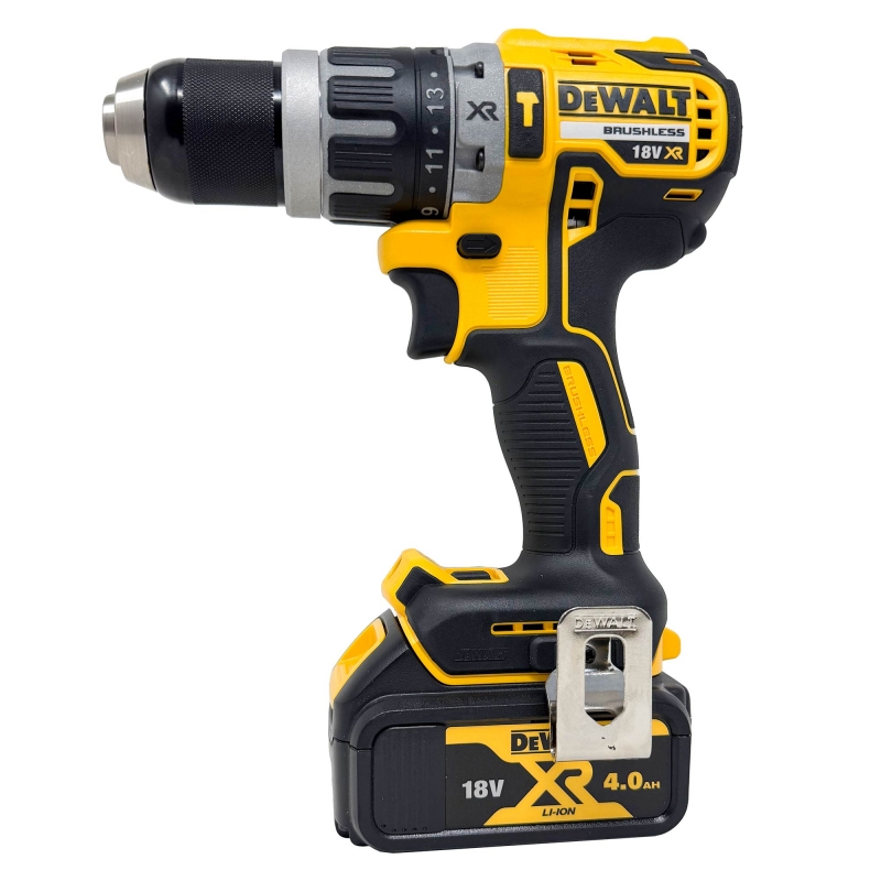 DEWALT DEWALT DCK266M2 18v Brushless Combi Drill and Impact Driver Kit with 2x4Ah Batteries