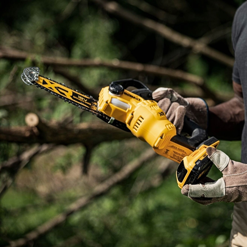 DEWALT DEWALT DCMPS520P1 18v Brushless 20cm Pruning Saw with 1x5ah Battery
