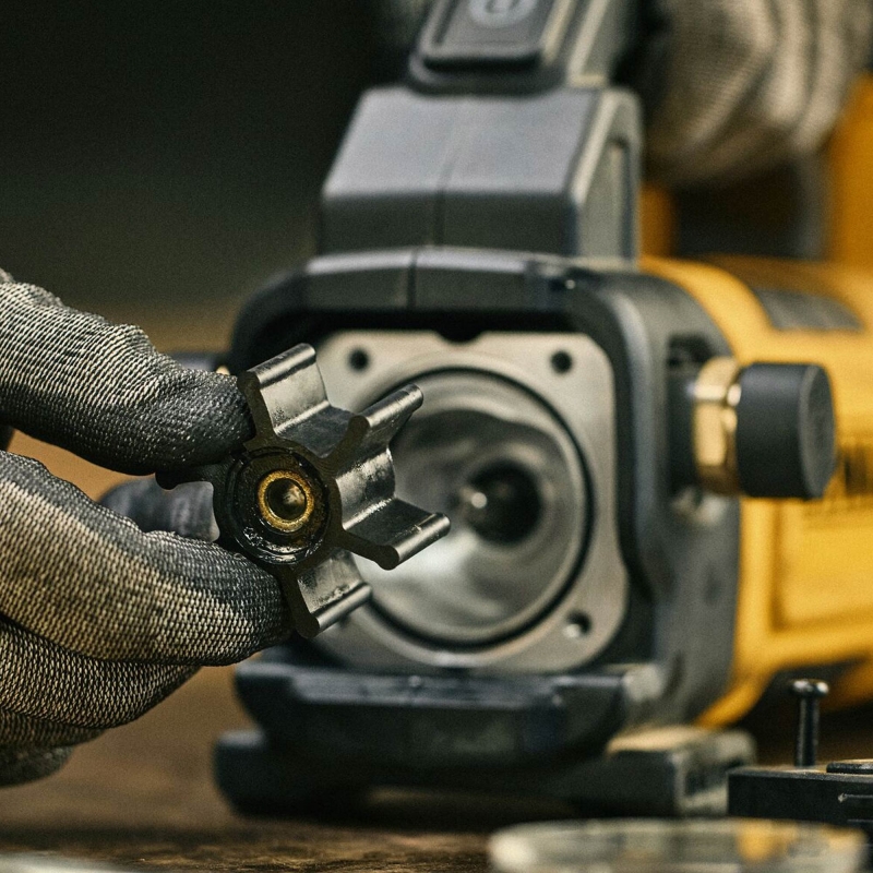 DEWALT DEWALT DCE050N 18v Brushless Transfer Pump BODY ONLY