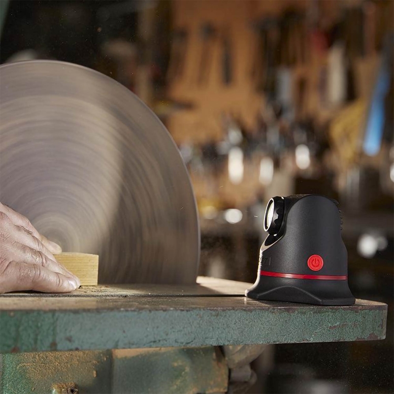 COAST COAST PM450R Dual Power Rechargeable Work Light