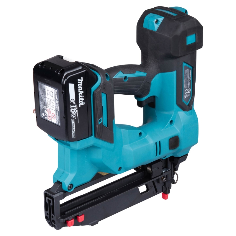 MAKITA MAKITA DBN601RTJ 18v Finishing Nailer with 2x5ah Batteries