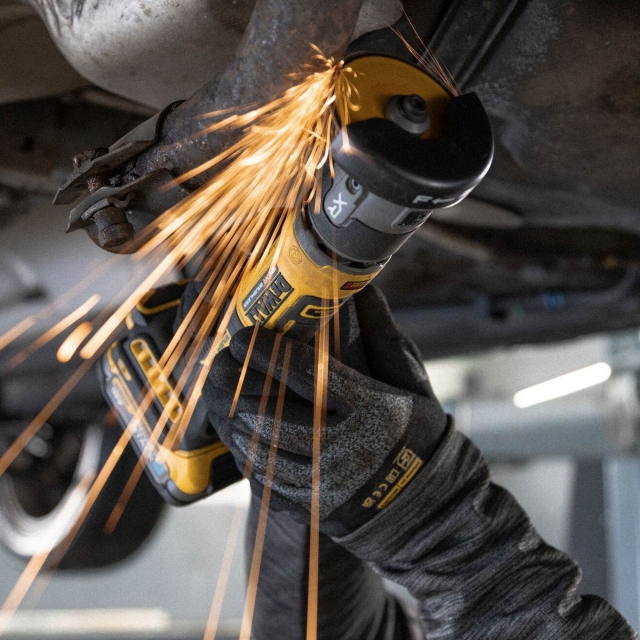 DEWALT DEWALT DCG430N 18V XR Brushless 76mm Cut-Off Tool