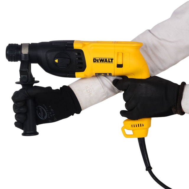 DEWALT DEWALT D25033K 240v 22mm 3 mode SDS Plus Hammer Drill