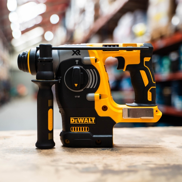 DEWALT DEWALT DCH273N 18v Brushless SDS Plus Hammer Drill BODY ONLY