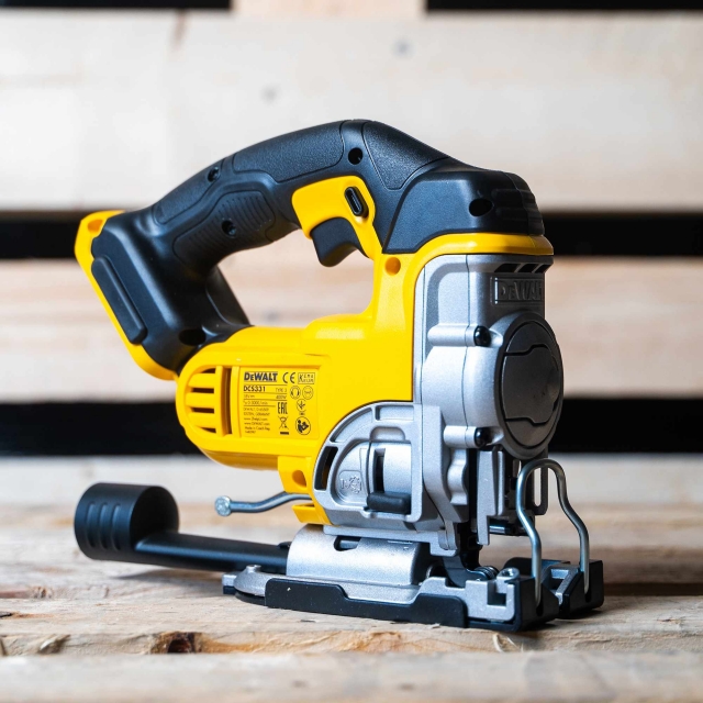 DEWALT DEWALT DCS331N 18v XR Premium Jigsaw BODY ONLY
