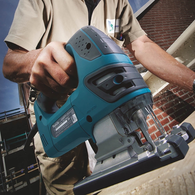 MAKITA MAKITA 4350FCT 240v Orbital Action Jigsaw With Job Light