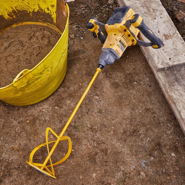 DEWALT DEWALT DCD240X2 54v Flexvolt Brushless Paddle Mixer with 2x9Ah Batteries