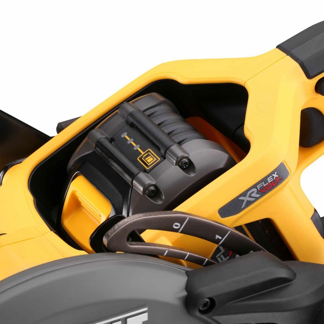 DEWALT DEWALT DCS577T2 54v Flexvolt Brushless Circular Saw with 2x 6ah Batteries