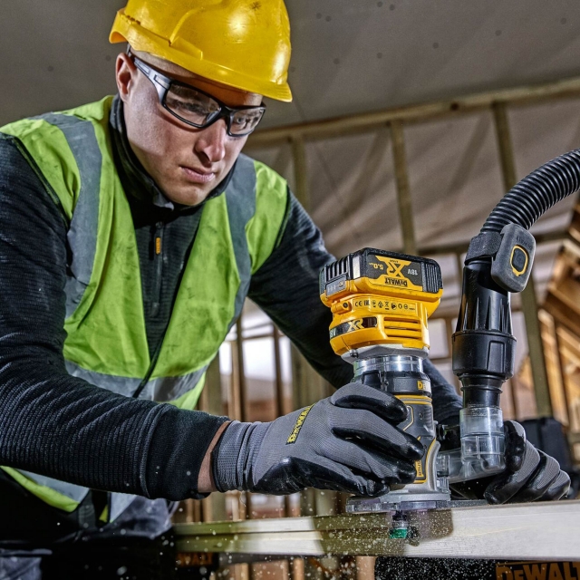 DEWALT DEWALT DCW604NT 18v Brushless Router +Bases BODY ONLY