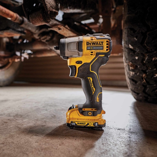 DEWALT DEWALT DCF902D2 12v BL 3/8