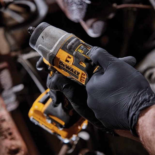 DEWALT DEWALT DCF902D2 12v BL 3/8