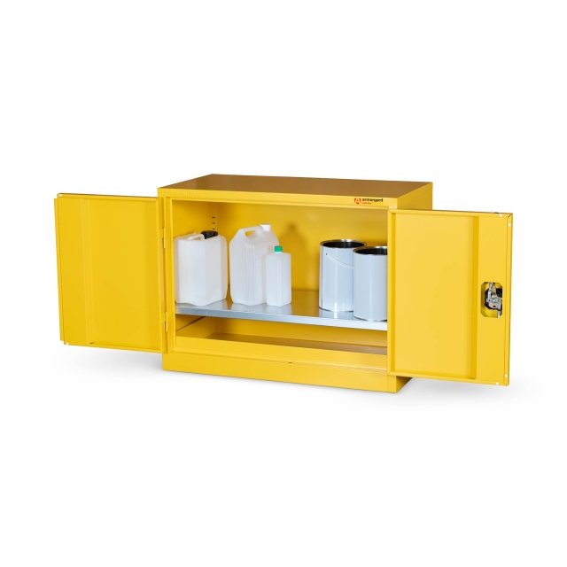 ARMORGARD ARMORGARD HFC1 Safestor Hazardous Floor Cupboard 900x480x700mm