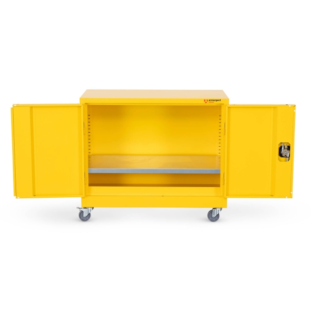 ARMORGARD ARMORGARD HMC1 Safestor Hazardous Mobile Cupboard 900x480x810mm